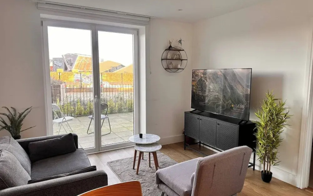 Cozy one Bedroom With a Big Balcony and Parking