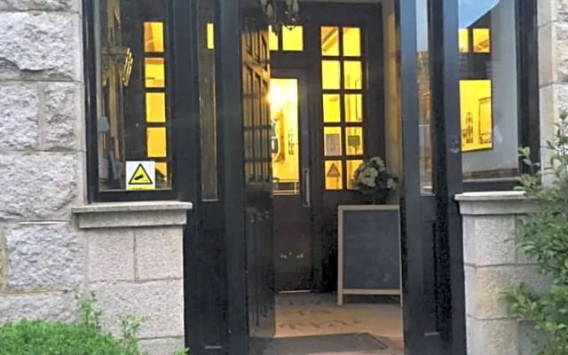 The Burnett Arms Hotel