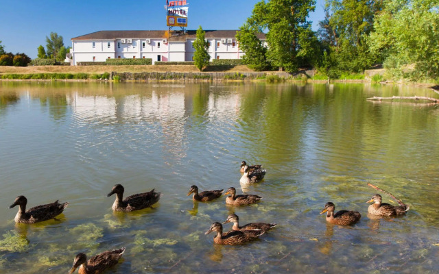 The Originals Access, Hôtel Bordeaux Lac