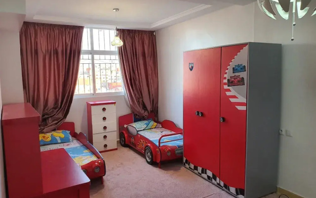 Familiar Luxury Apartment