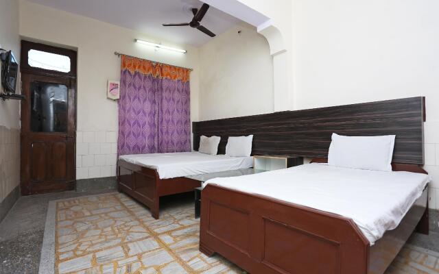SPOT ON 43285 Hotel Anand Bhawan