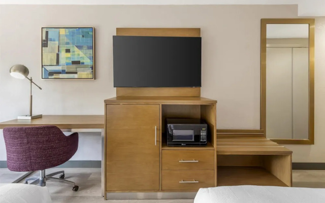 Best Western Plus Raleigh Crabtree Valley Hotel