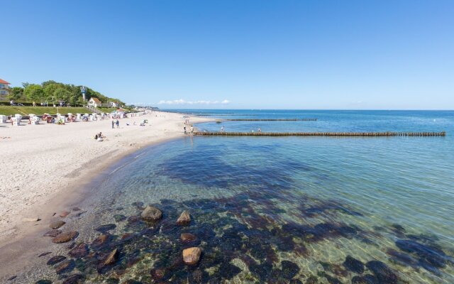 Modern Apartment in Ostseebad Kühlungsborn Near Seabeach