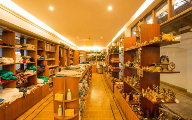 Casino Hotel - Cgh Earth, Cochin