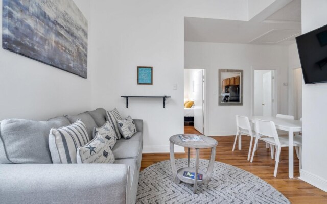 Chic Canal Street Retreat