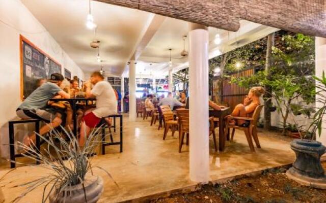 Dorian Guest House and Restaurant