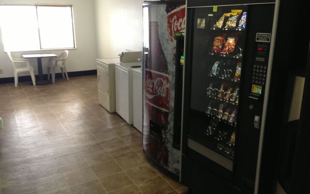 Brentwood Inn & Suites