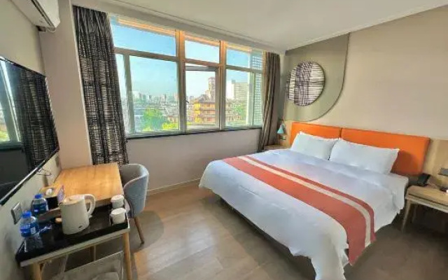 Ting Hotel