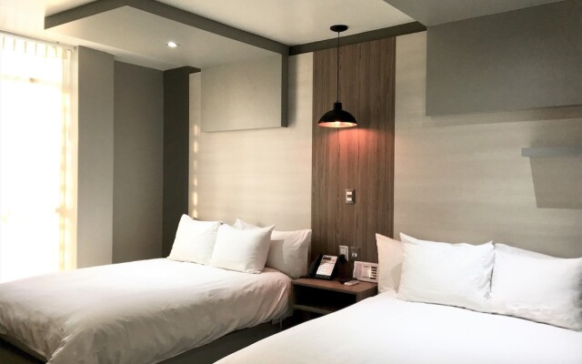 ESDUMA HK Hotel Pachuca