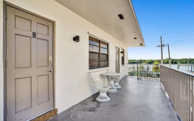 Intracoastal View Christmas Getaway Downtown