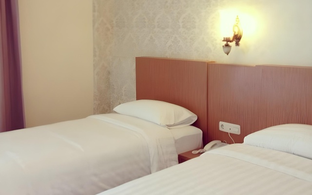 Ramayana Hotel – Guest Rooms – Makassar
