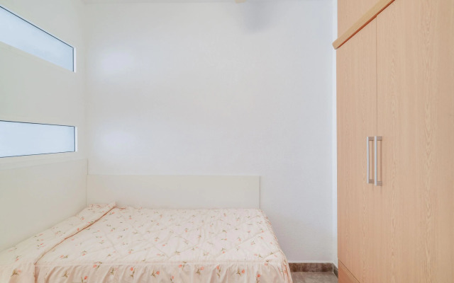 Snug holiday home in Villamartin with garden