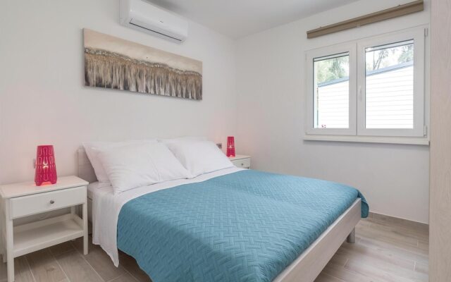 Stunning Home in Rovinj With Wifi and 2 Bedrooms