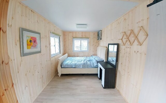 Jecheon Skylight Pension