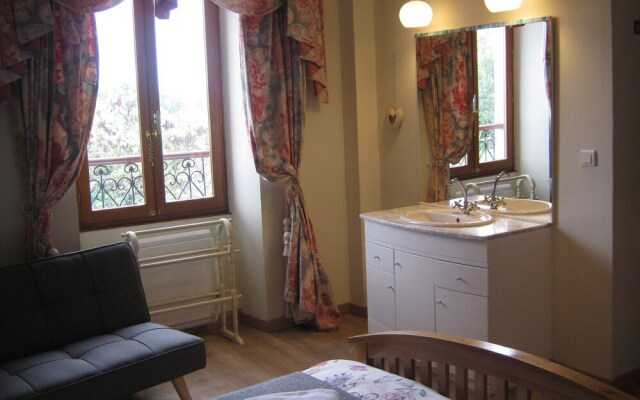 Le Papillon at le paradis