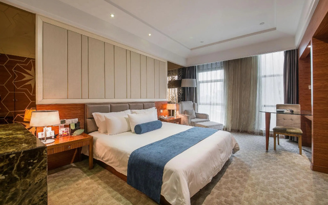 Ningbo East Shipu Hotel