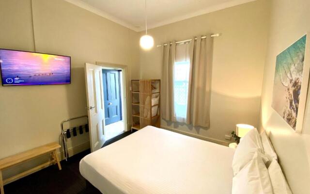 The Clifton & Grittleton Lodge