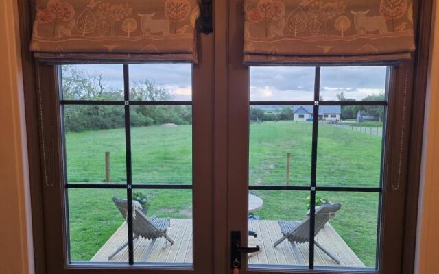 Tolverne Luxury Shepherd's Hut