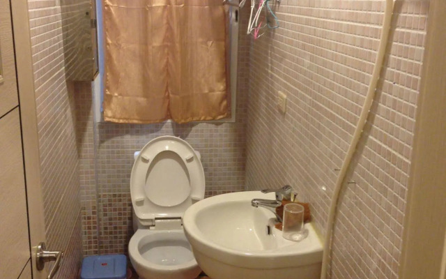 Phd's Guest House I