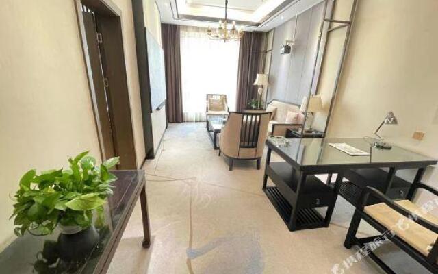 Tianfu Letu Hotel (Tangyin Yuefei Temple Scenic Area)