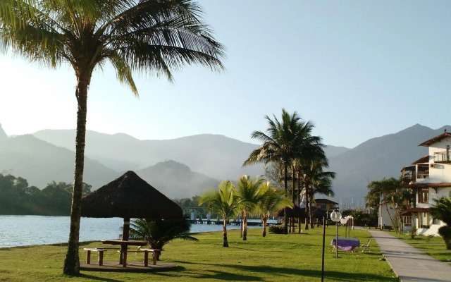 Angra - Apto Pé na Areia - Bracuhy