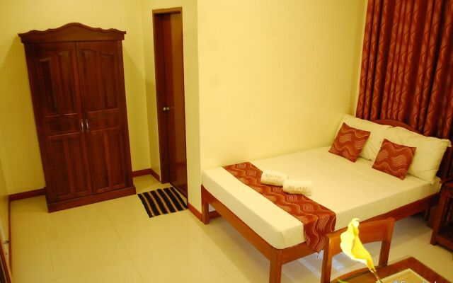 Aquari Travelers Suites