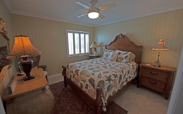 Gulf Place 8B Apartment 3