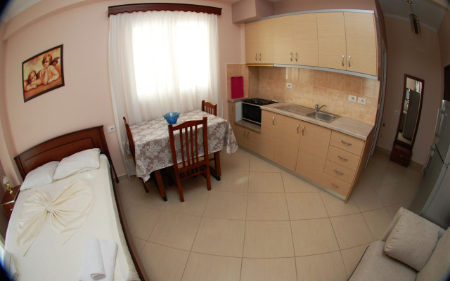 Hotel Vila Alvin & Apartments