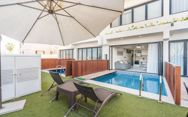 Apartment With Private Pool w 2br in cap Cana