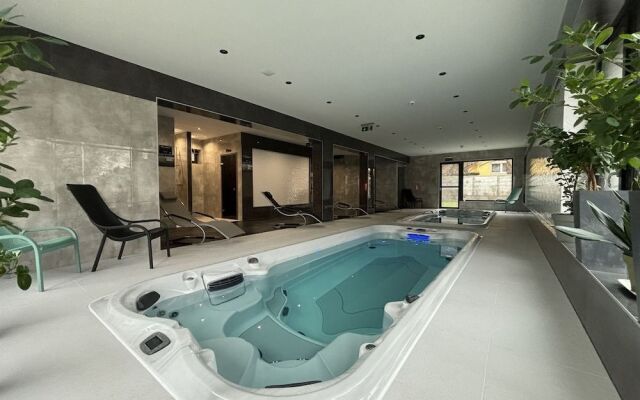 Ikonik Spa Panzió
