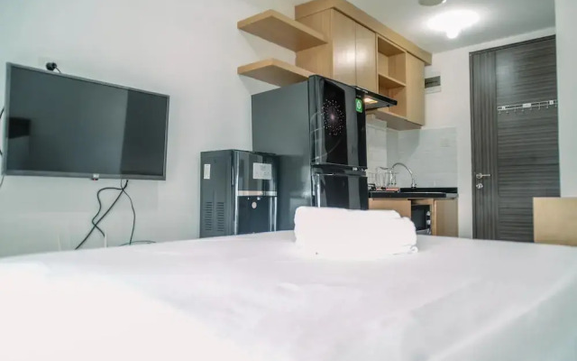 Stunning And Comfy Studio Amazana Serpong Apartment
