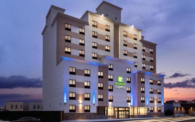 Holiday Inn Express Jamaica - JFK AirTrain - NYC, an IHG Hotel