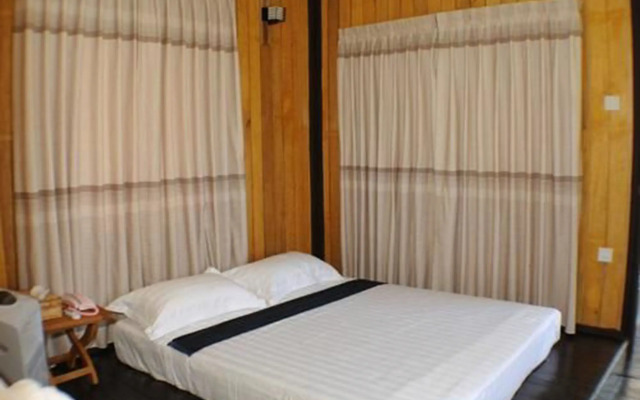 E.F.R Seconda Casa Beach Resort