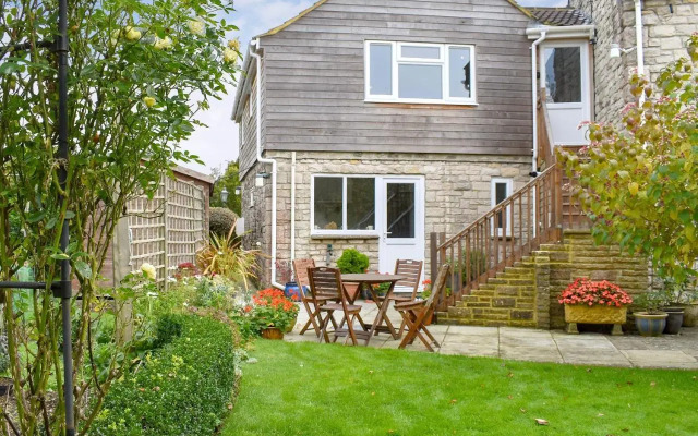 Purbeck Apartment