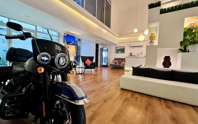 T+ Hotel Macallum