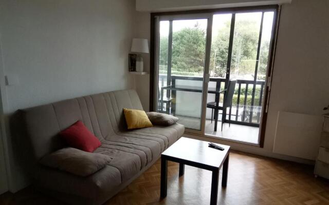 Bel Appartement face au paleospace