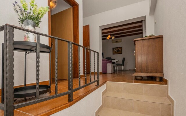 Awesome Home in Baska Voda With Wifi and 2 Bedrooms