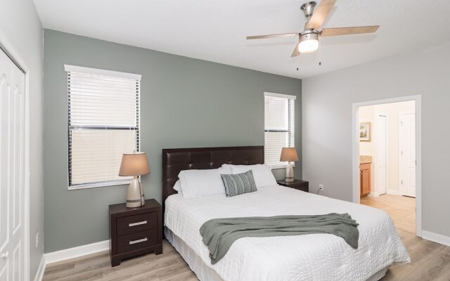 Mansion on Mrytlewood