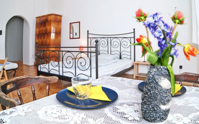 Opera Apartments