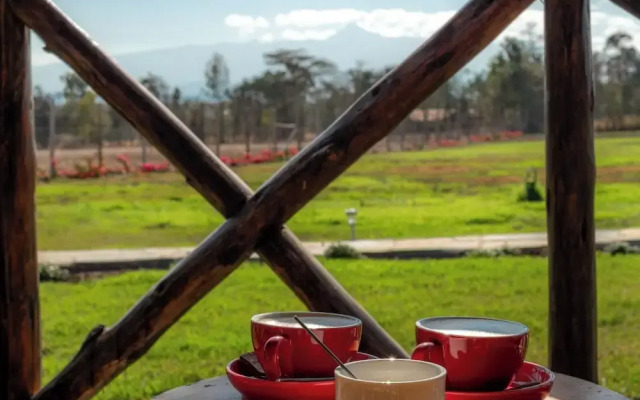 Glamping Kenya Mt. Kenya Lodge