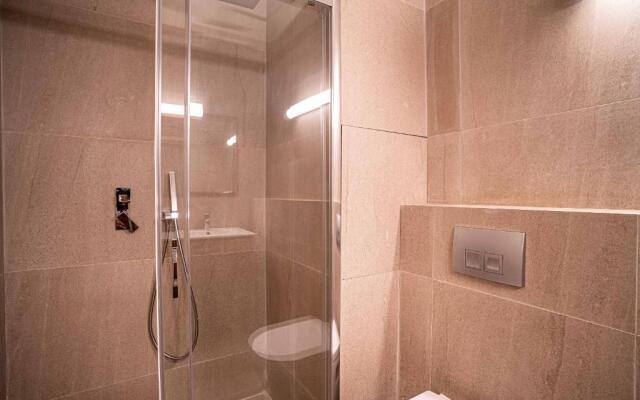 135 - Urban Five Star Apartment in Center of Paris