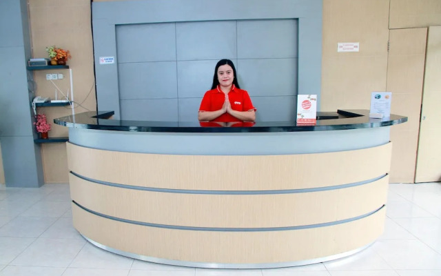 Grand Wisata Hotel by OYO Rooms
