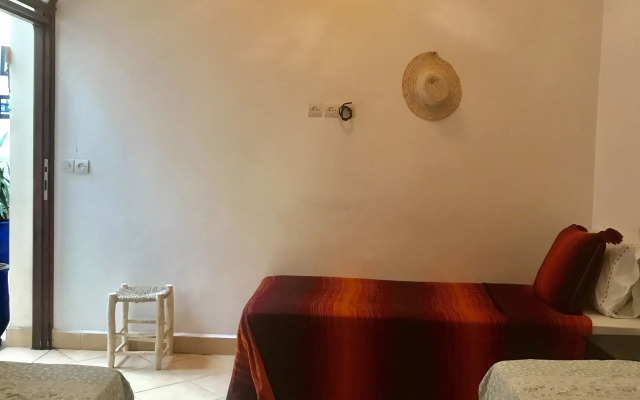 N12 Hostel