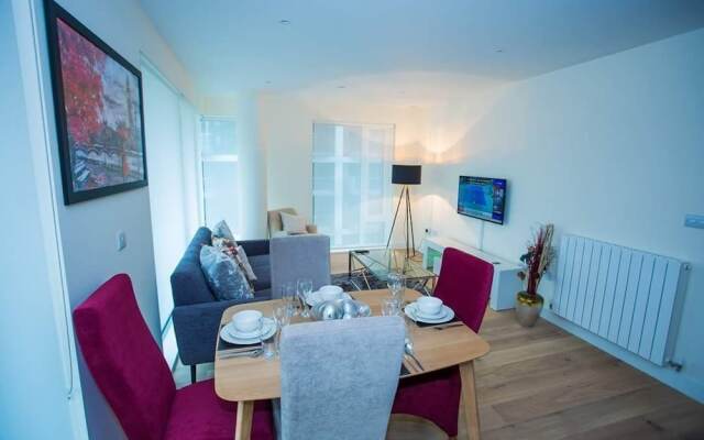 Premium Woolwich 2 Bed Apartment
