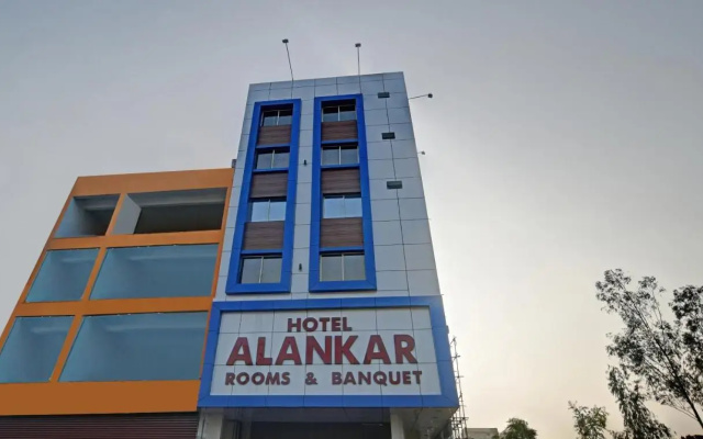 Treebo Alankar Hoshangabad Road