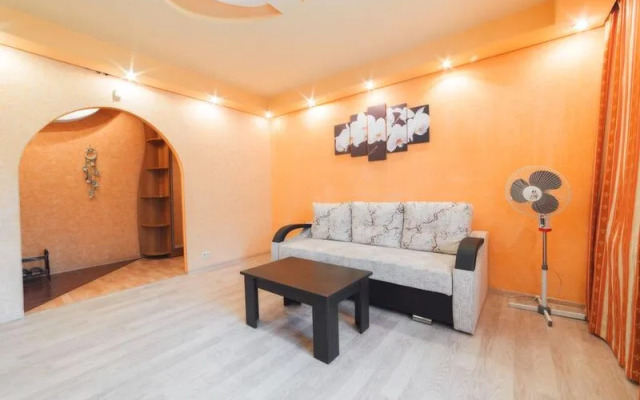 Апартаменты Пять Звезд около Ледовой арены Трактор