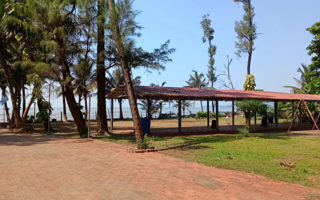 Golden Swan Beach Resort