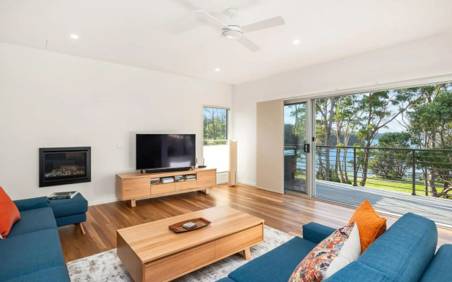 'Mherringa' at Bawley - 31 Tingira Drive