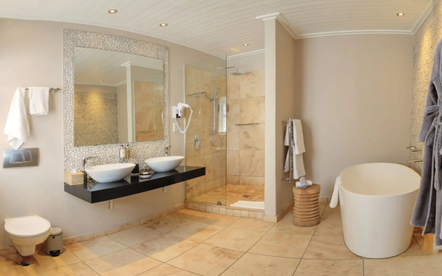 Periwinkle Guest Lodge