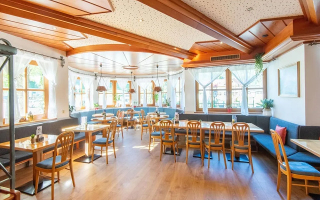 Group Holiday Apartment in Oberau With Pool use